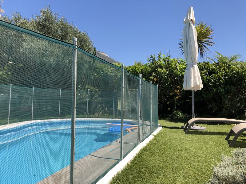 Mesh Fence with Pool